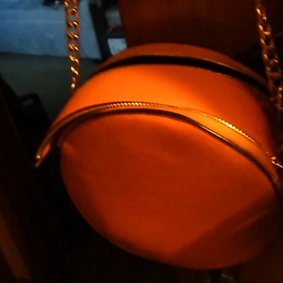 Purses - Picture 4 of 4